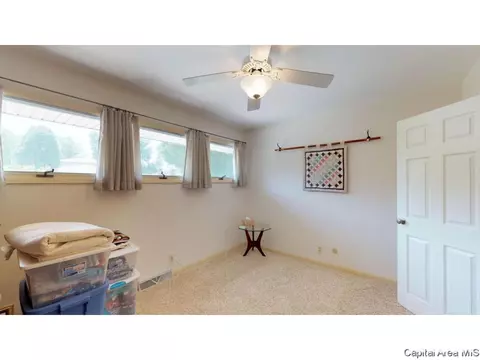 49 Greencastle Cir, Springfield, IL 62712 photo 13