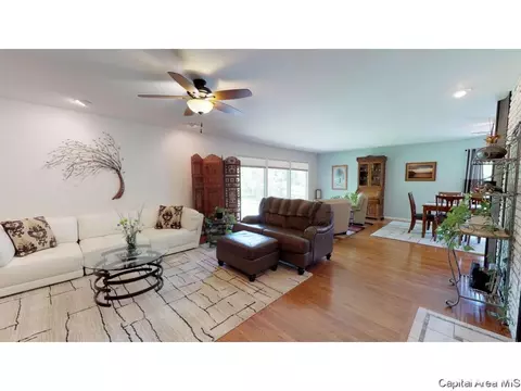 49 Greencastle Cir, Springfield, IL 62712 photo 2