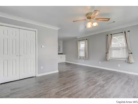 2355 Ramsey, Springfield, IL 62702 photo 3