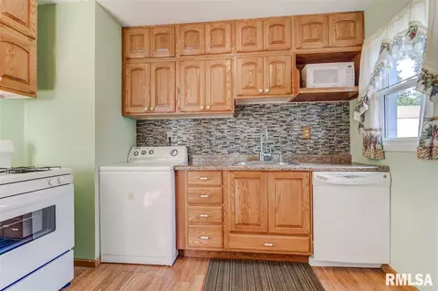 2330 Ramsey Ave, Springfield, IL 62702 photo 6