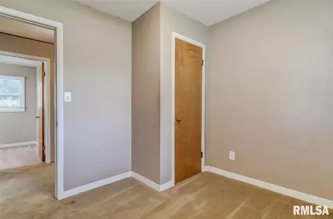 2330 Ramsey Ave, Springfield, IL 62702 photo 17