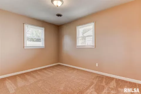 2330 Ramsey Ave, Springfield, IL 62702 photo 15
