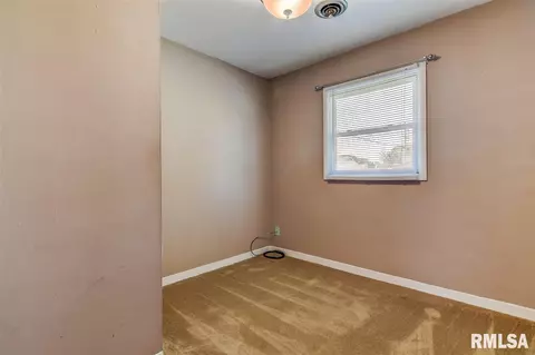 2330 Ramsey Ave, Springfield, IL 62702 photo 16