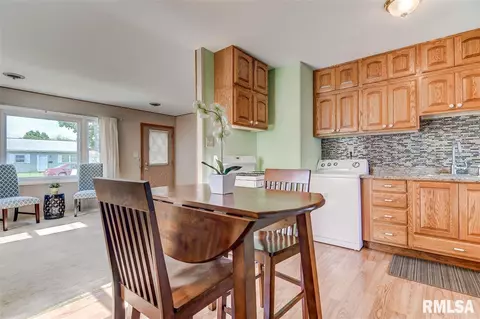 2330 Ramsey Ave, Springfield, IL 62702 photo 8