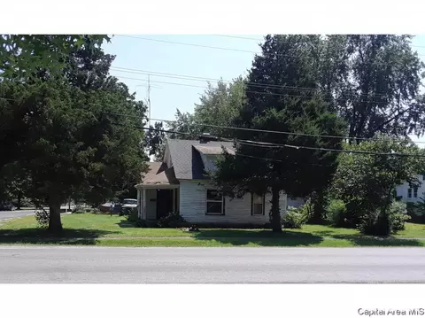 103 S 7th St, Girard, IL 62640 photo 1