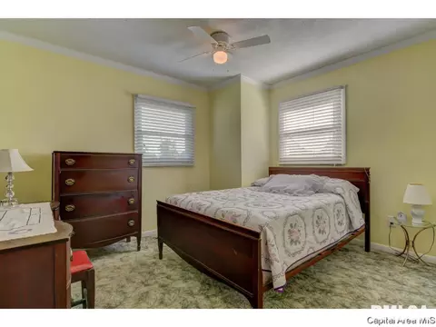 2008 E Black Ave, Springfield, IL 62702 photo 17