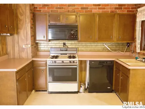 10 Fox Ct, Springfield, IL 62703 photo 7