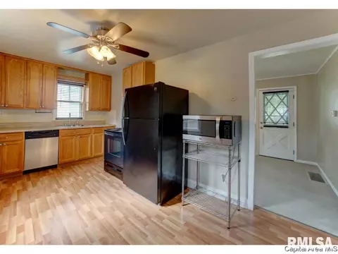 116 N Lincoln Ave, Springfield, IL 62702 photo 32