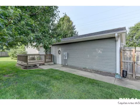 700 E Dove, Athens, IL 62613 photo 26