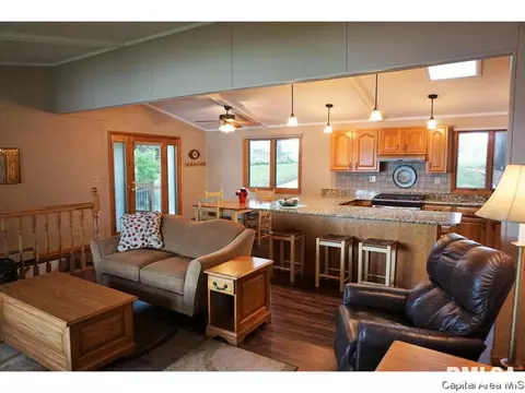 39 Vine Ln, Avon, IL 61415 photo 6