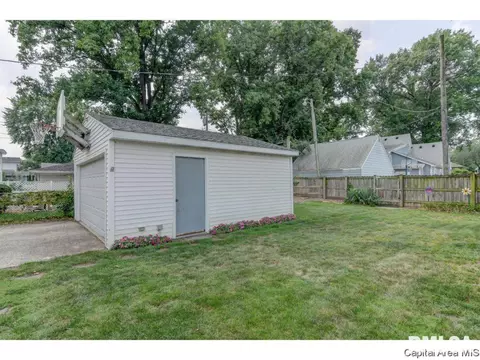 1817 S Walnut St, Springfield, IL 62704 photo 28
