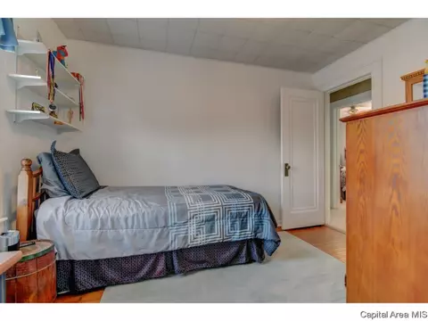 1817 S Walnut St, Springfield, IL 62704 photo 21