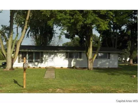 509 Matthews Ct, Oneida, IL 61467 photo 1