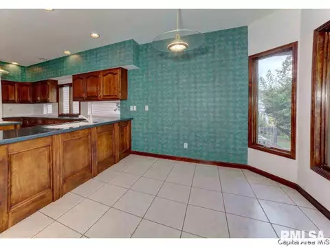 6500 Stonehaven Rdg, Springfield, IL 62711 photo 18