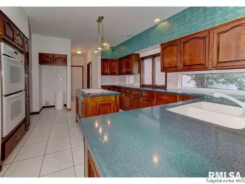 6500 Stonehaven Rdg, Springfield, IL 62711 photo 11