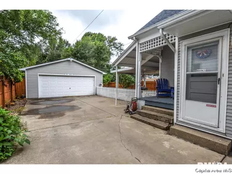 1229 3rd, Springfield, IL 62702 photo 4