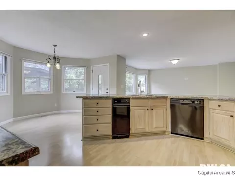 3300 Collingwood Dr, Springfield, IL 62711 photo 11