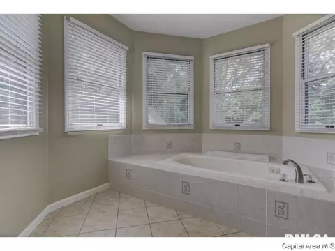 3300 Collingwood Dr, Springfield, IL 62711 photo 16