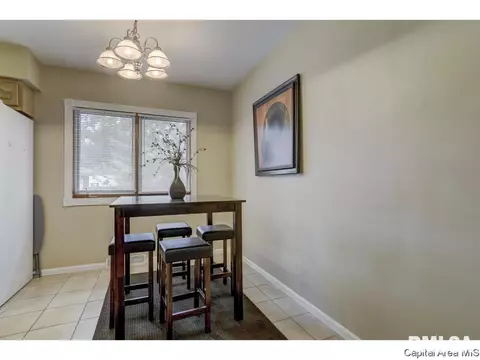 11 Providence Ln, Springfield, IL 62711 photo 9
