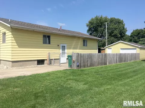 1725 Watch Ave, Springfield, IL 62702 photo 3