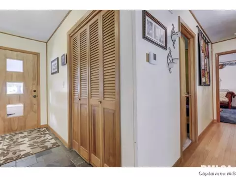 1114 Krell Dr, Springfield, IL 62711 photo 2