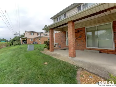 345 S Durkin Dr, Springfield, IL 62704 photo 3