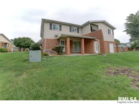 345 S Durkin Dr, Springfield, IL 62704 photo 4