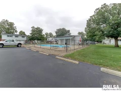 345 S Durkin Dr, Springfield, IL 62704 photo 21