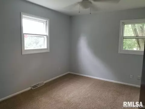 8 Cheyenne Dr, Springfield, IL 62711 photo 7
