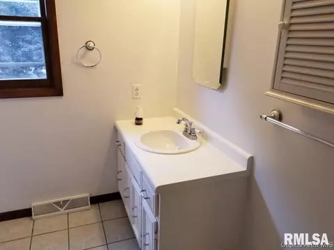 8 Cheyenne Dr, Springfield, IL 62711 photo 8