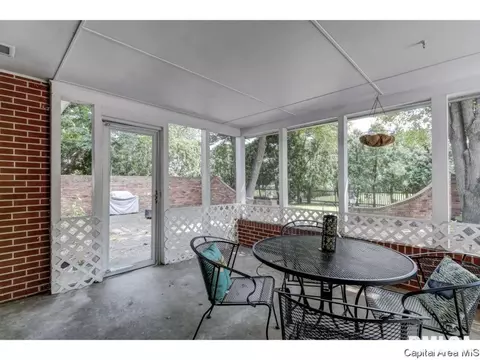 150 Oakmont, Springfield, IL 62704 photo 32