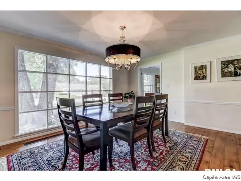 150 Oakmont, Springfield, IL 62704 photo 10