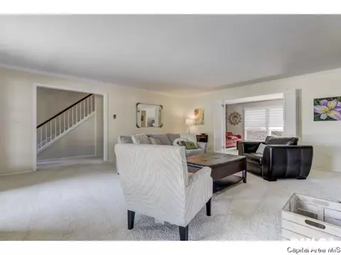 150 Oakmont, Springfield, IL 62704 photo 6