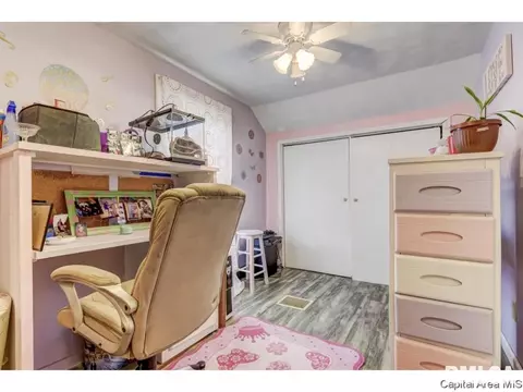 2161 E Grandview Ave, Springfield, IL 62702 photo 17