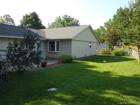 2335 Hampton Dr, Springfield, IL 62704 photo 12