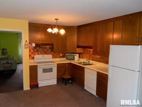 2335 Hampton Dr, Springfield, IL 62704 photo 7