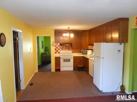 2335 Hampton Dr, Springfield, IL 62704 photo 6