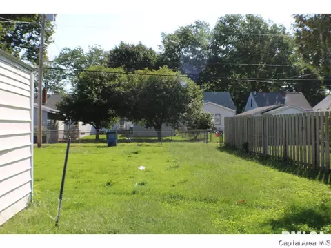 2076 N 19th St, Springfield, IL 62702 photo 17