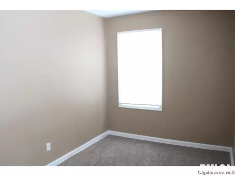 2076 N 19th St, Springfield, IL 62702 photo 12