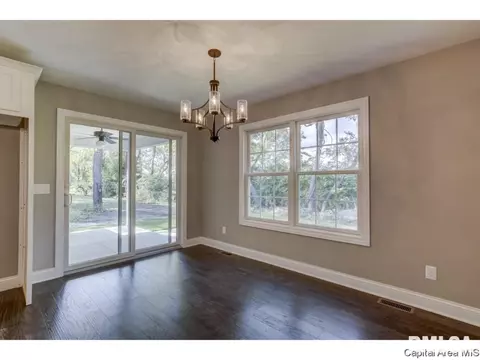 501 Rock River Rd, Springfield, IL 62711 photo 17