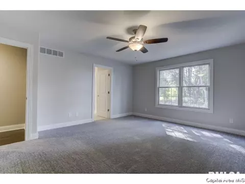 501 Rock River Rd, Springfield, IL 62711 photo 21