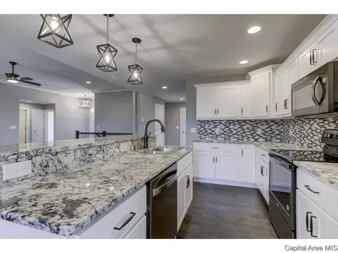 501 Rock River Rd, Springfield, IL 62711 photo 15