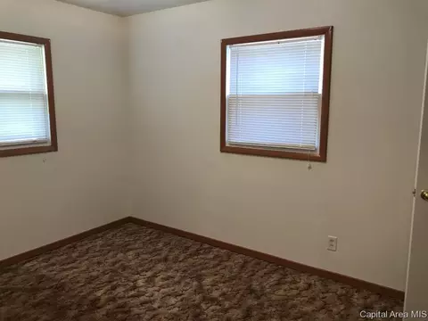 8 Garnet Ct, Springfield, IL 62703 photo 5