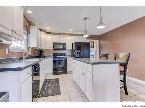 2921 Cronin, Springfield, IL 62711 photo 8