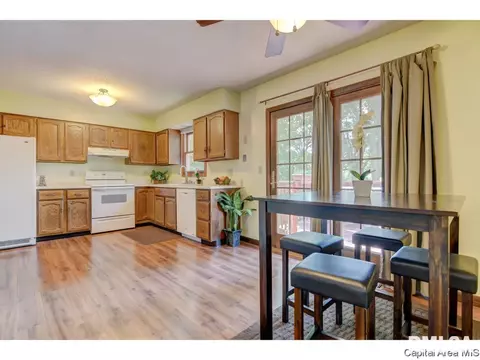 3413 Saint Francis Dr, Springfield, IL 62703 photo 7
