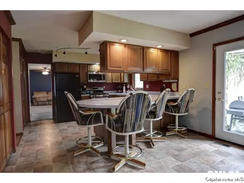 2455 Lindbergh Blvd, Springfield, IL 62704 photo 10