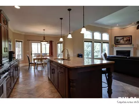 5417 Gentry Rdg, Springfield, IL 62711 photo 9