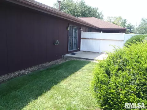2605 Cooper Ave, Springfield, IL 62704 photo 9