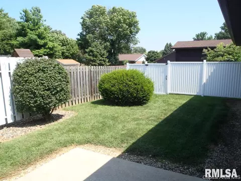 2605 Cooper Ave, Springfield, IL 62704 photo 10