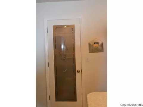 4640 Barrington, Springfield, IL 62711 photo 10